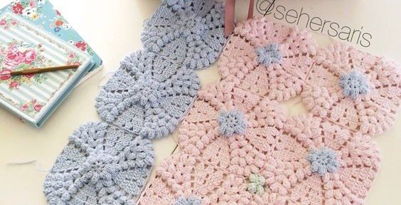 copertina rosa azzurro in lana per carrozzina uncinetto crochet (1)