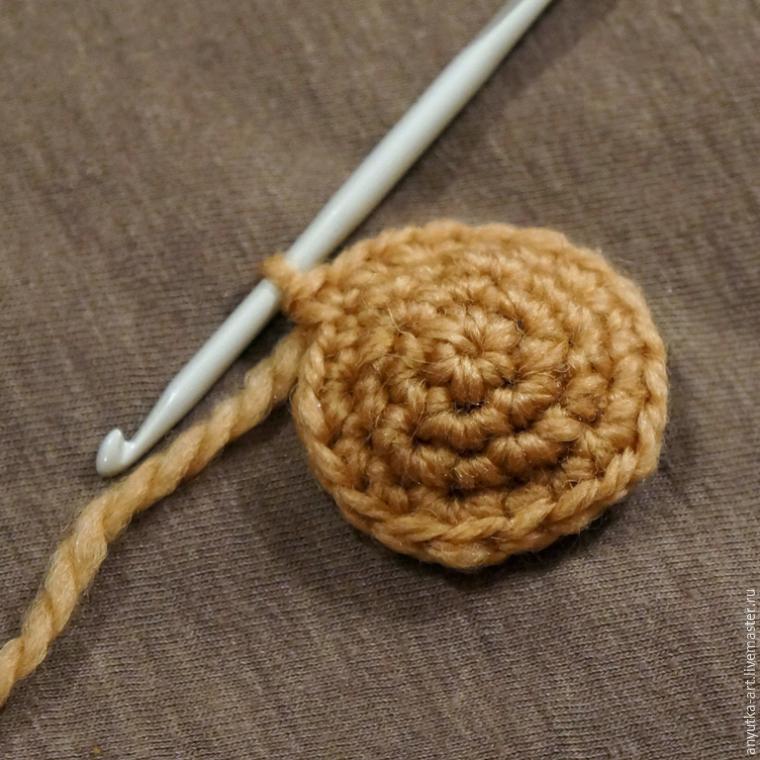 tutorial teiera con pecoralla distesa sul prato a uncinetto crochet (31)